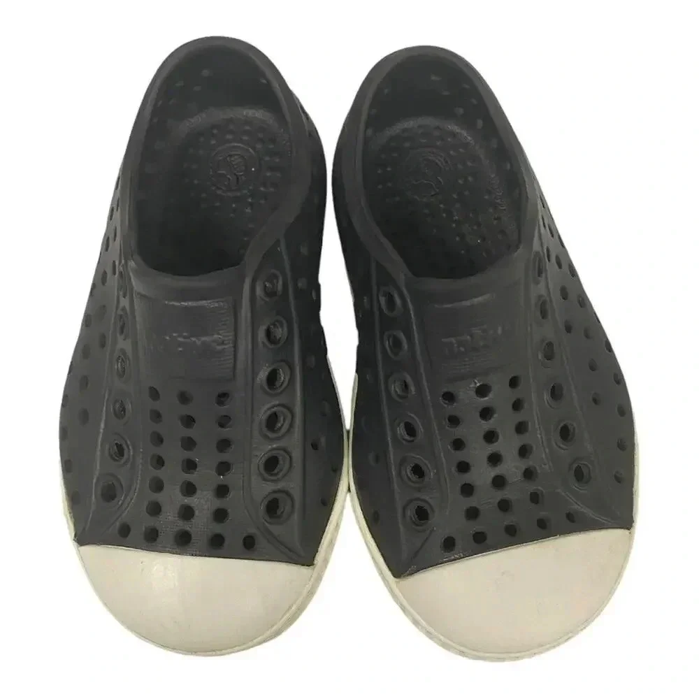 Native black water shoes Size C5‎ GUC